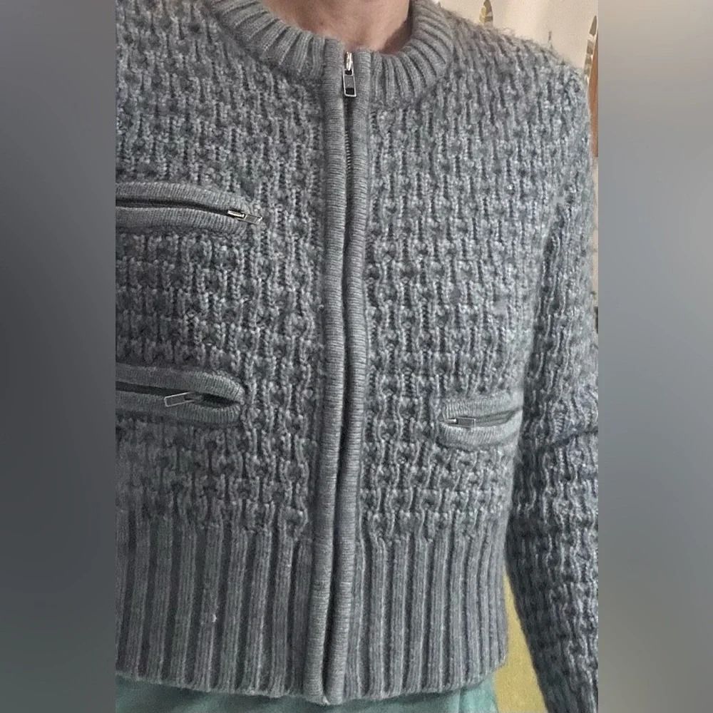 💫H&M Longsleeves Women’s Zipper-Down Wool Vest - Picture 10 of 11